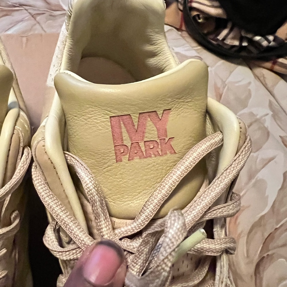 Ivy Park Savage Trail
